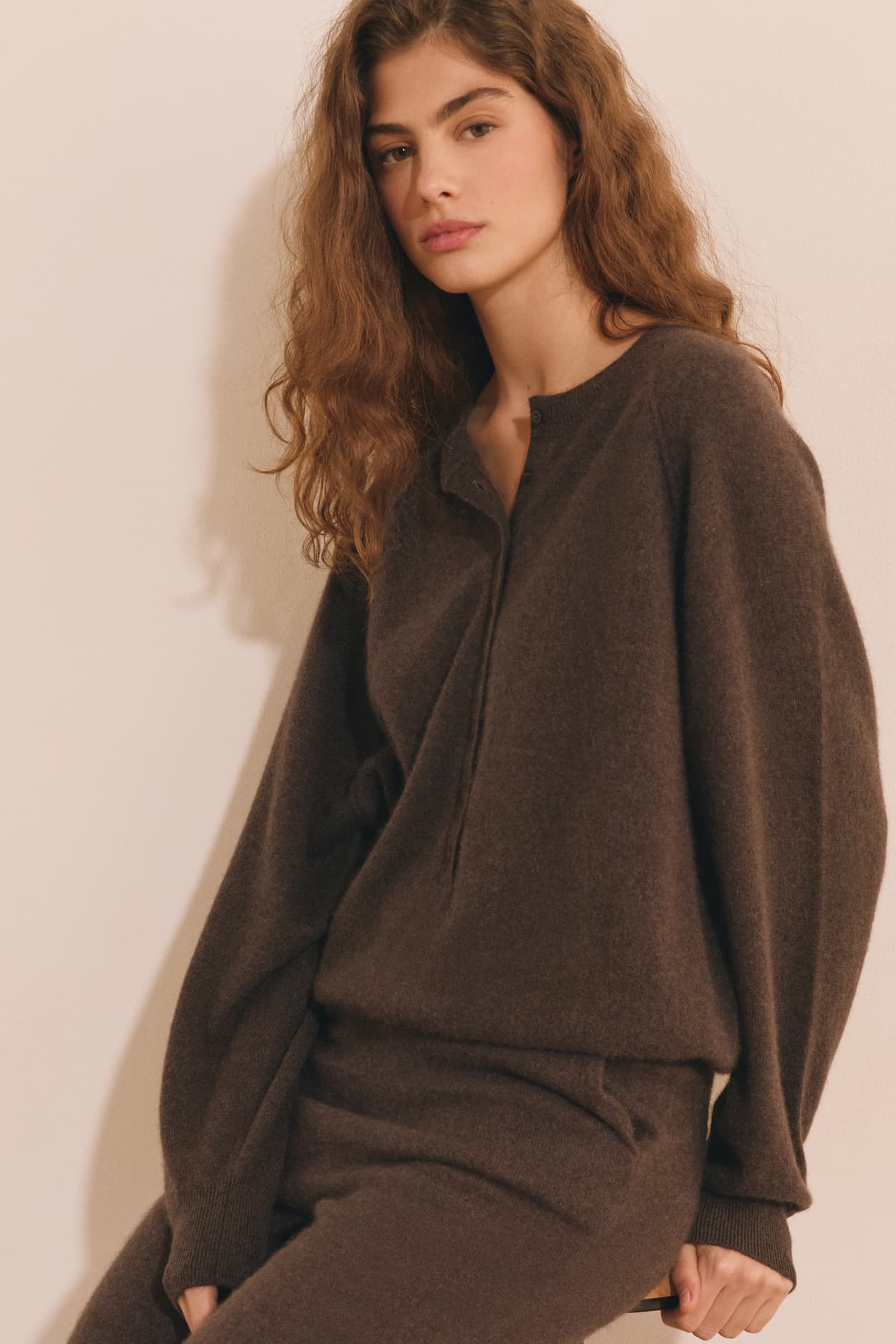 Sweter z tuniskim kołnierzem 100% kaszmiru